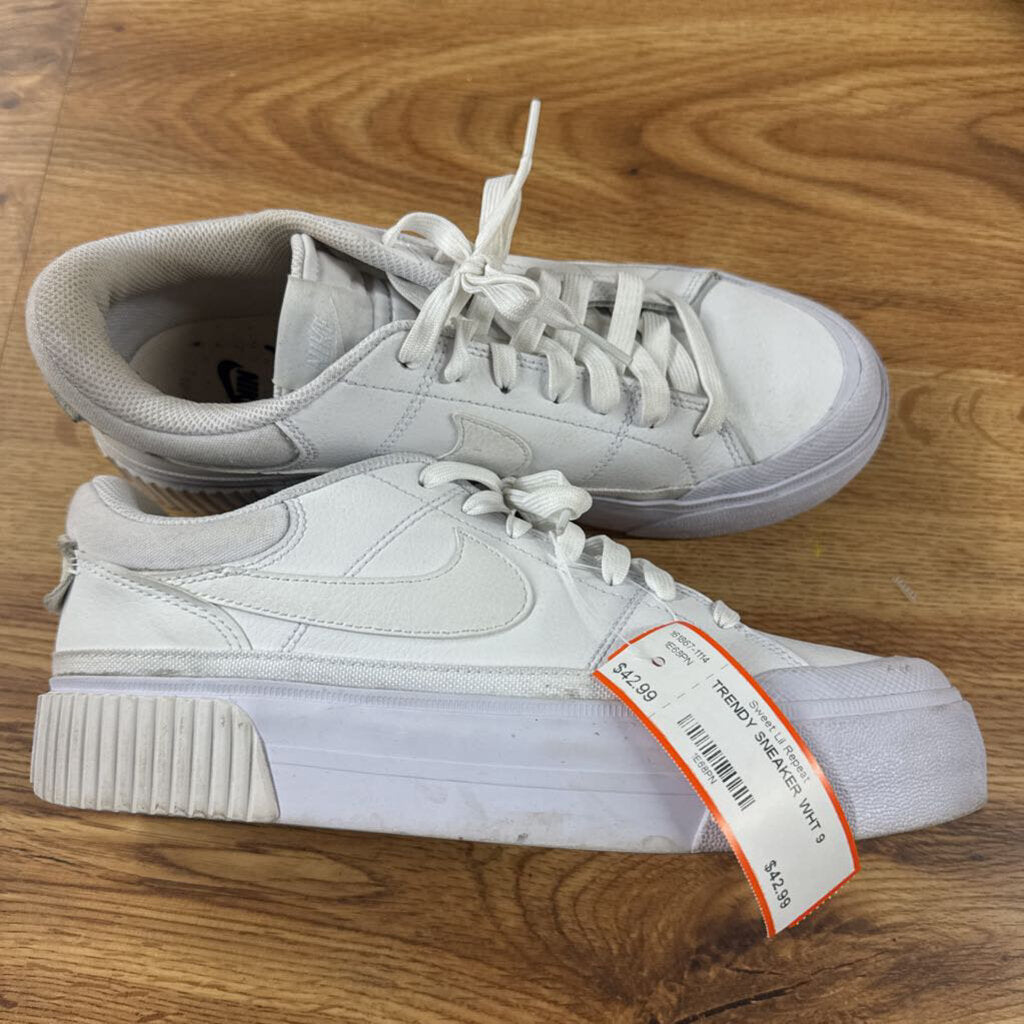 NIKE, TRENDY SNEAKER,WHT,9