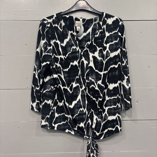 CHICO'S,PATTERNED TOP ,BLK WHT,0
