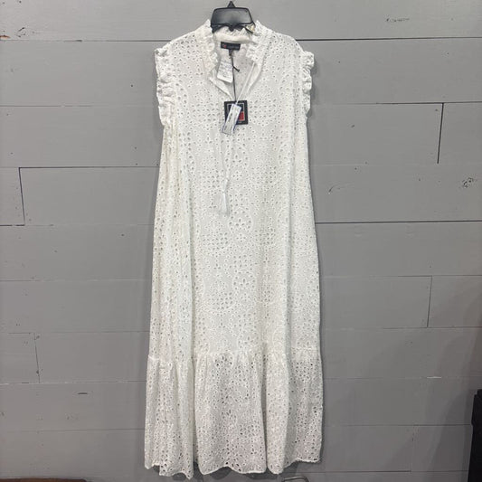 CARRE NOIR,NWT EYELET DRESS,Wht,xl
