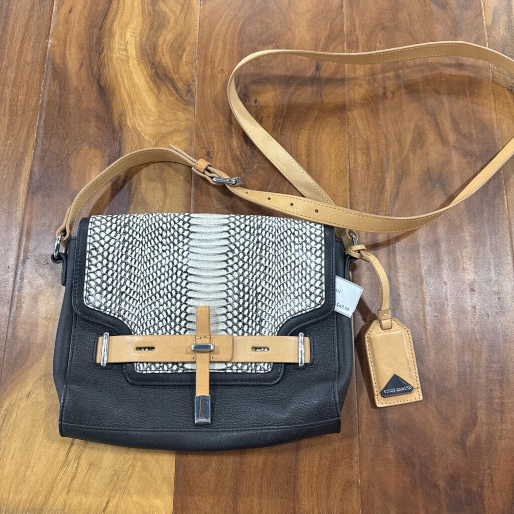 VINCE CAMUTO,SNAKE BLK/TAN CROSSBODY,BLK/TAN