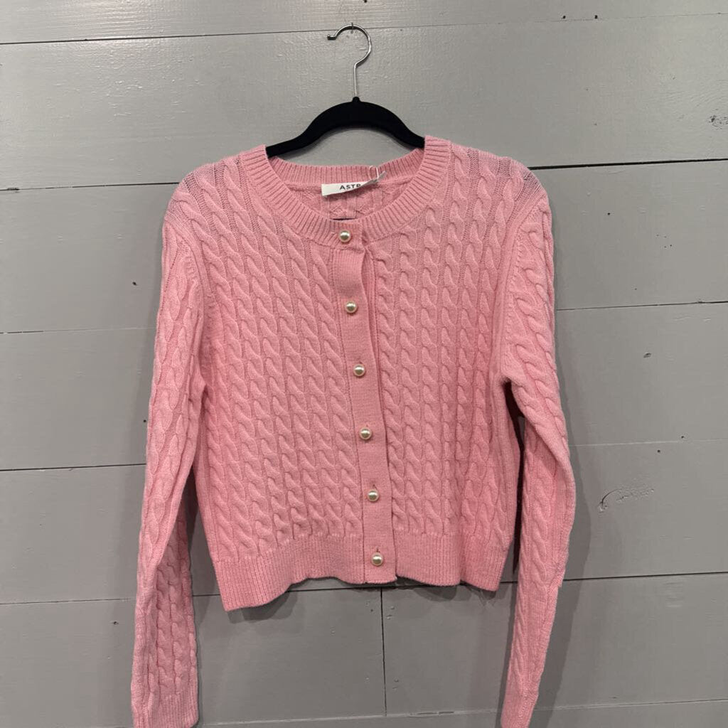ASTR,NWT PEARL BUTTON UP CARDIGAN,PINK ,L
