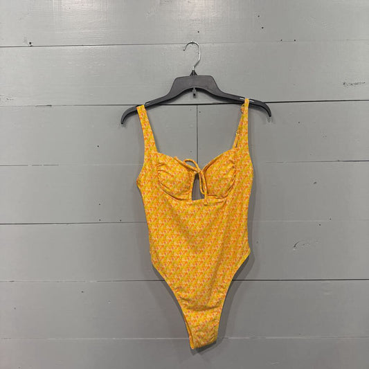 CUPSHE,*NWT FLORAL PATTERNED CUTOUT ONE PIECE,YELLOW,M