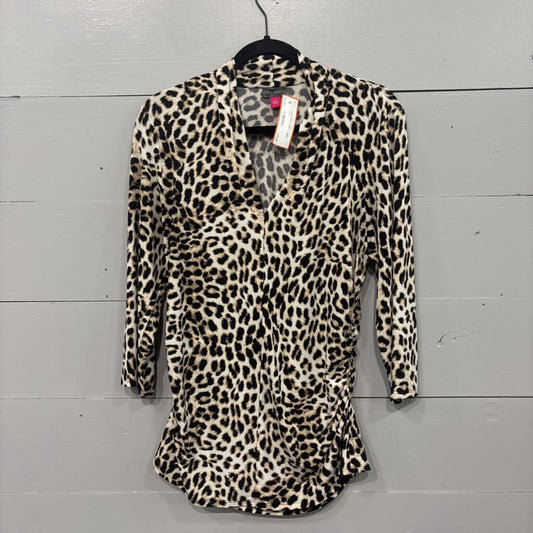 VINCE CAMUTO,*LEOPARD PRINT V NECK,TAN,L