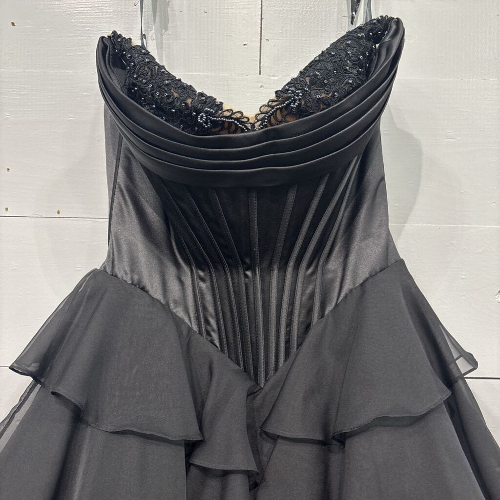 SHERRI HILL,SHERRI HILL RUFFLE FORMAL DRESS ,BLK ,6