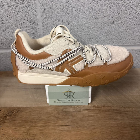 KATE SPADE,KS SHERA SNEAKER RETAIL $280,OFF WHITE,8