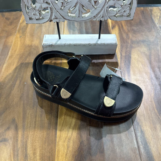 VINCE CAMUTO,LEATHER PLATFORM SANDAL,BLK GOLD,8