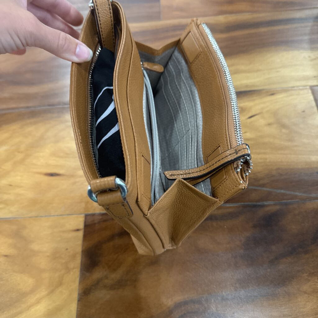 BRIGHTON,NEW BRIGHTON CROSSBODY RETAIL $495,CAMEL