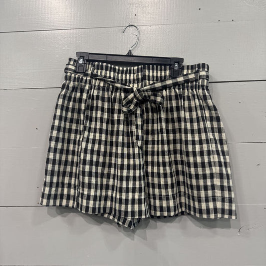 NWT PLAID SHORTS,BLK WHT,L