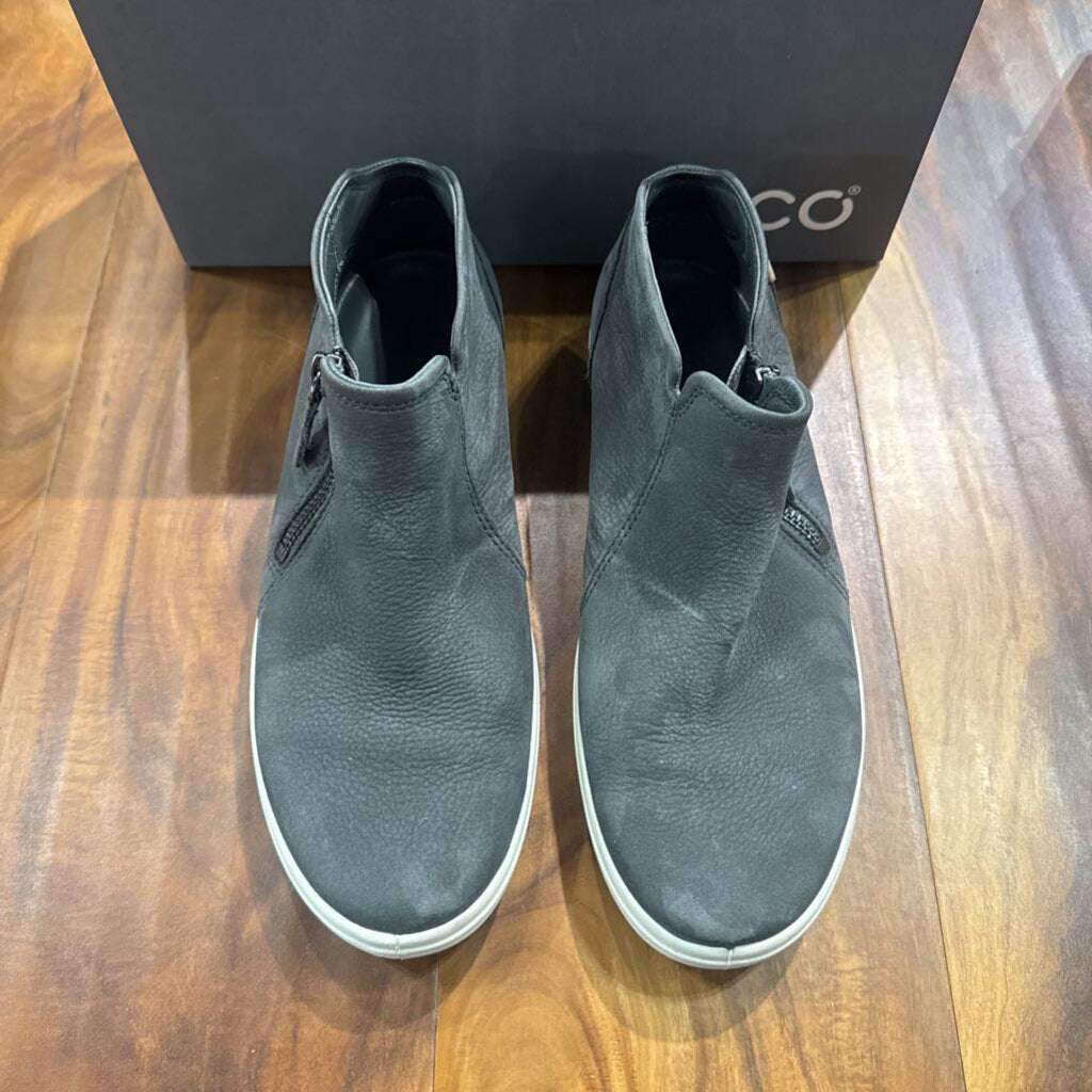 ECCO,ZIP BOOT SNEAKER RETAIL $170,DRK GRY WHT ,9