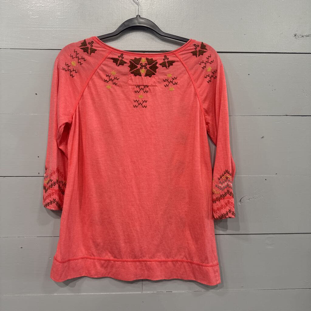 JOHNNY WAS,JW EMBROD TOP ,CORAL MULTI,M