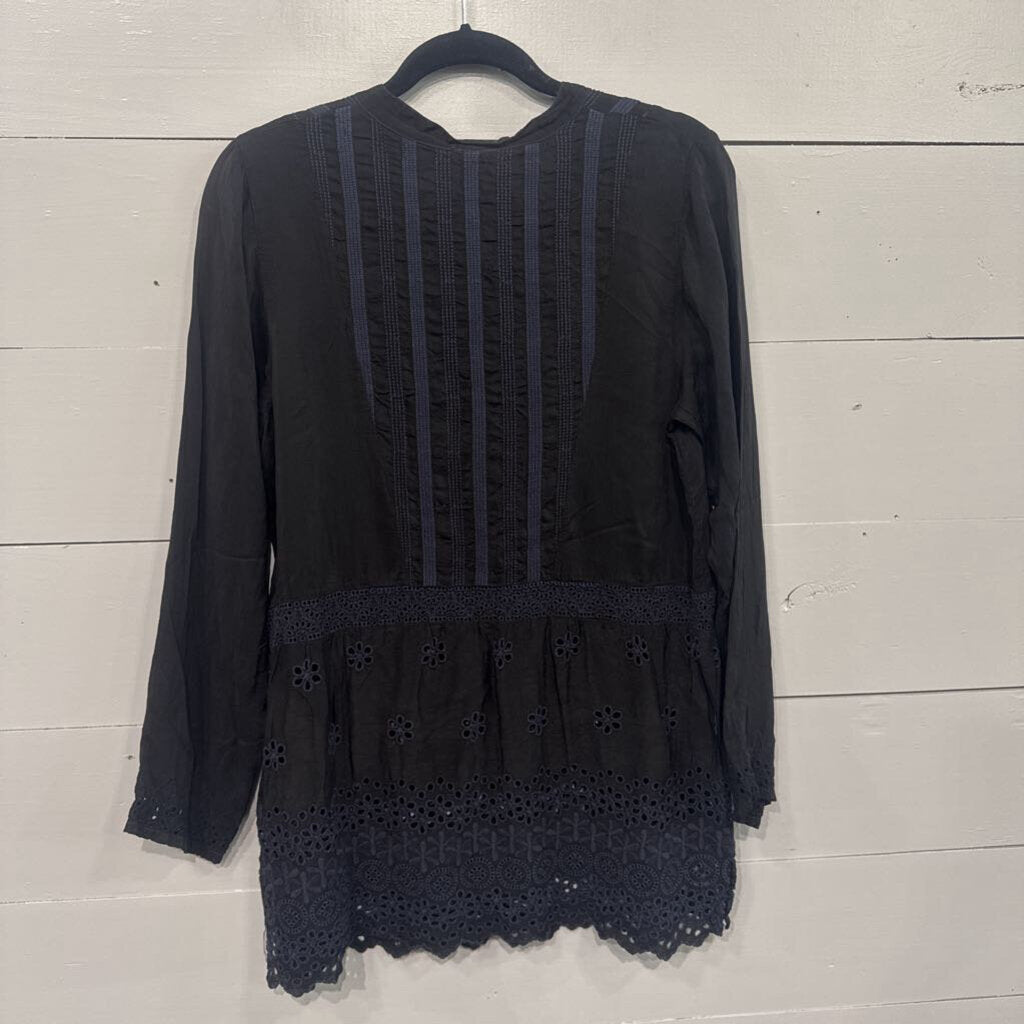 JOHNNY WAS,JW EMBROD EYELET TUNIC TOP,BLK,M