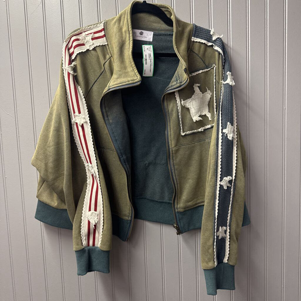 EVERYDAY CHIC,EMBELLISHED SWEATSHIRT,GREEN,S