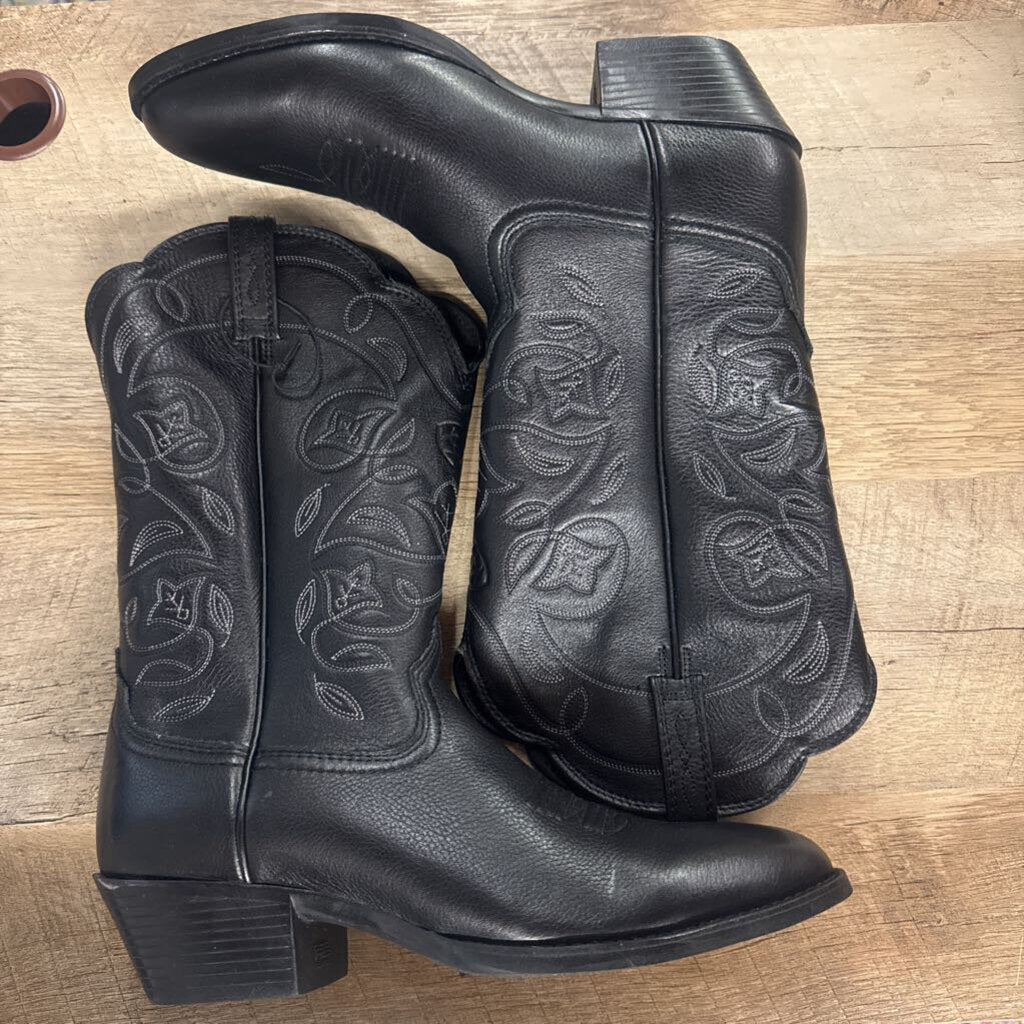 ARIAT,NEW WESTERN BOOT RETAIL $174,BLK,8.5
