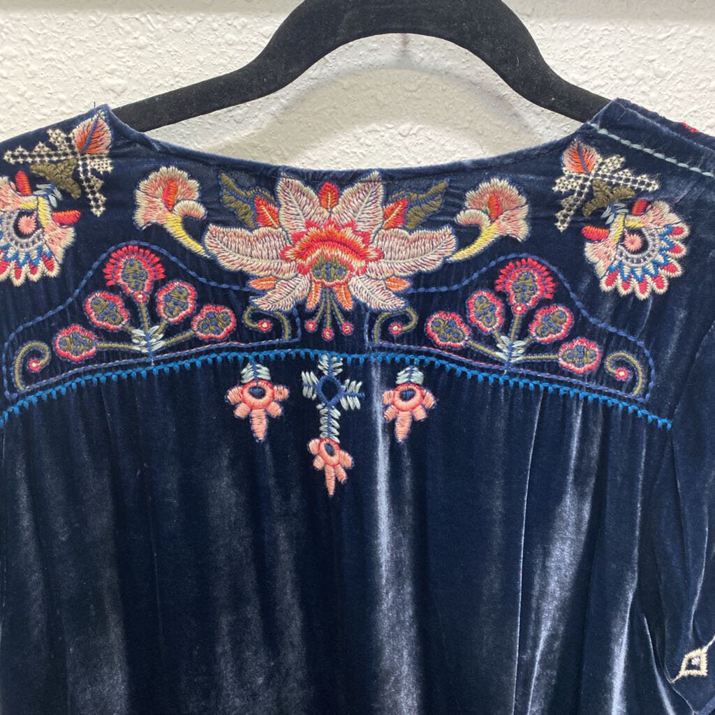 JOHNNY WAS,JWAS FLORAL VELVET TUNIC ,BLUE,L